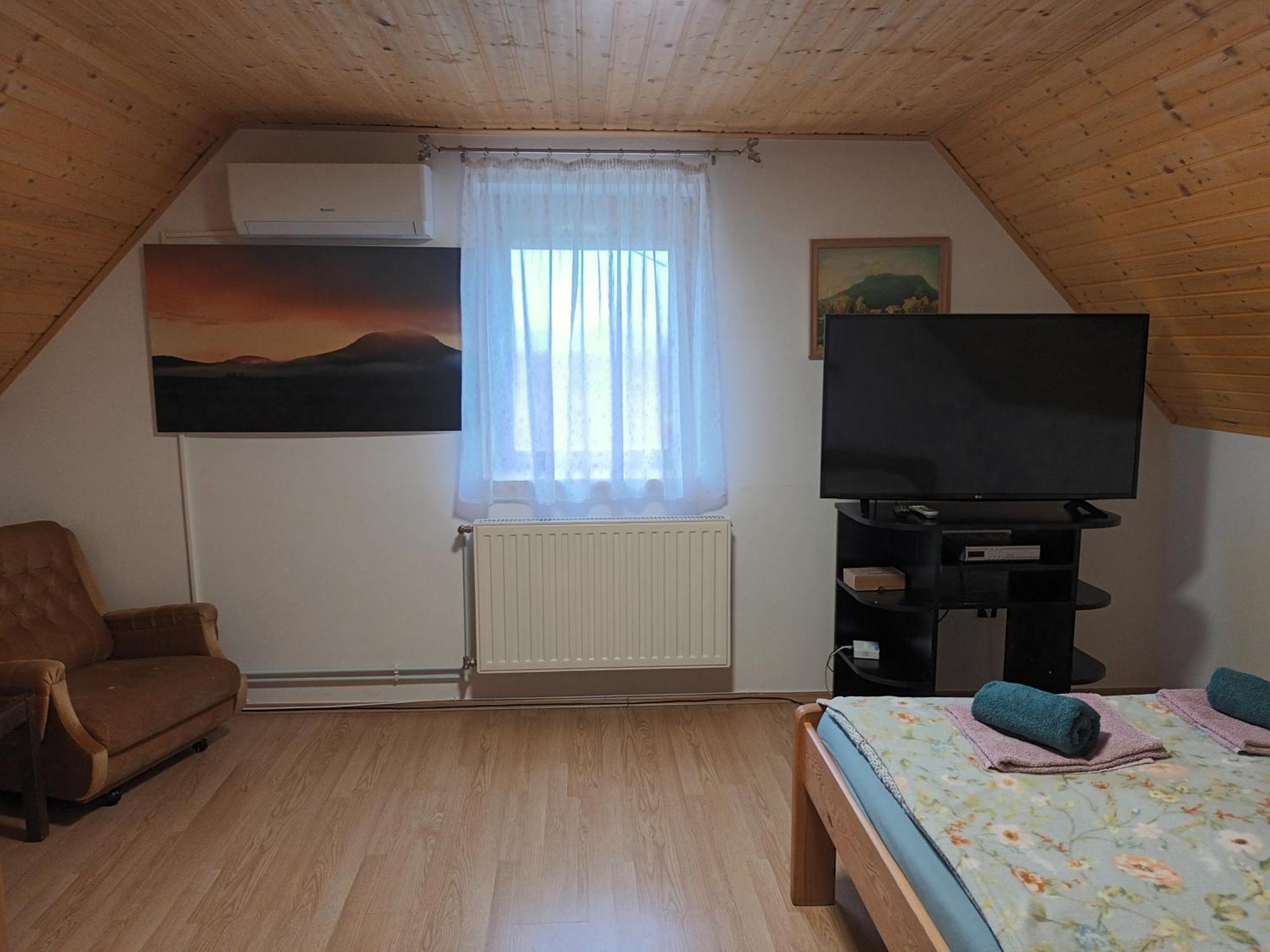 Apartament Keknefelejcs Vendeghaz Tapolca Zewnętrze zdjęcie